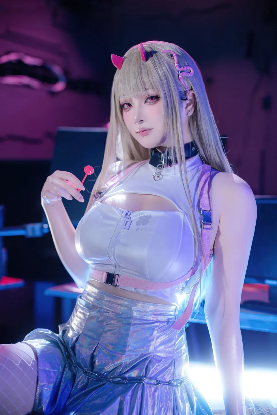 屿鱼 - No.073 胜利女神：妮姬 毒蛇 [86P-1.01GB] tg@simisebaisi 【丝足阁】032.webp